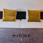 Ξενοδοχείο Riche 3*