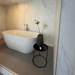 Ξενοδοχείο Riche 3*