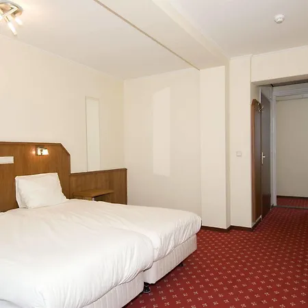 Hotel Riche 3*
