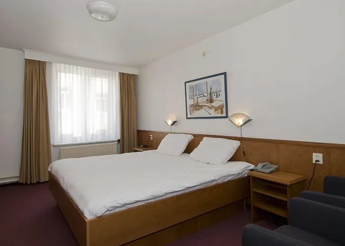 リッシュ ファルケンブルフ